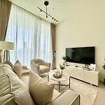 Elegant 1-Bedroom Apartment In Jvc