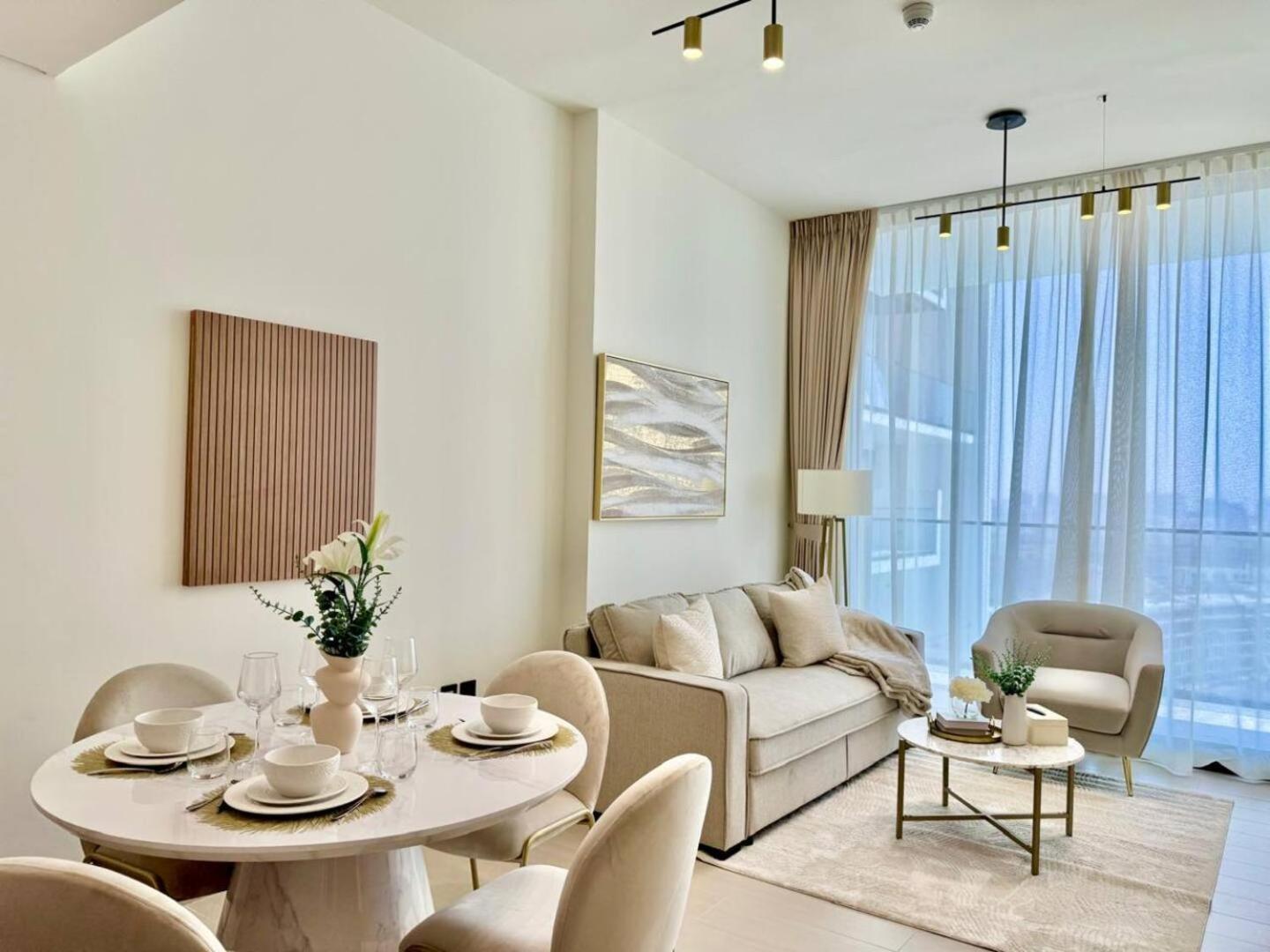 Elegant 1-bedroom In Jvc Apartment