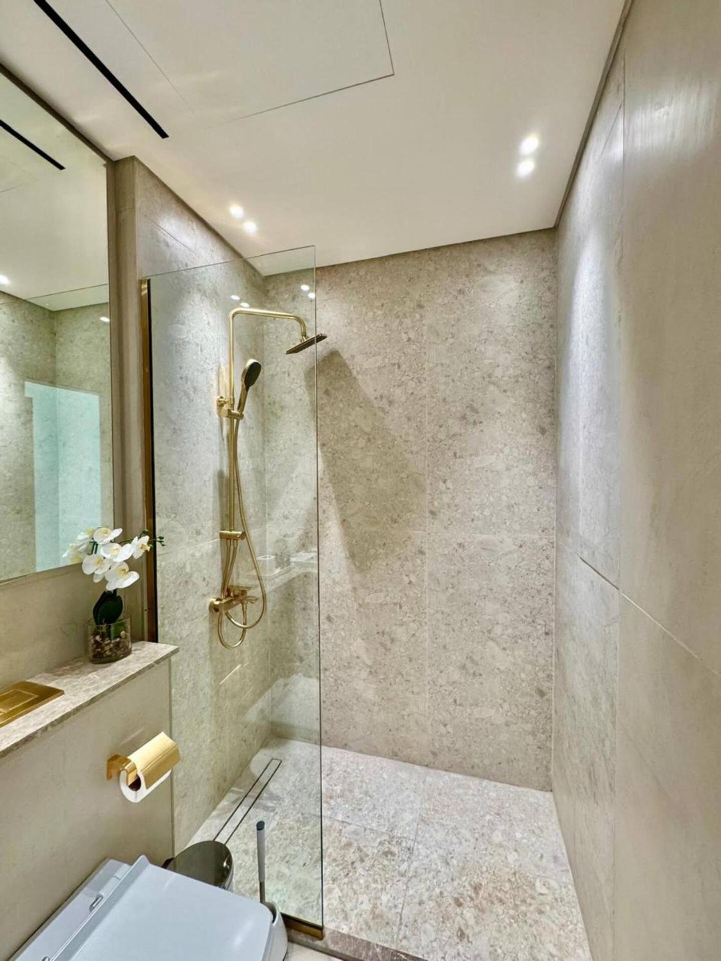 Elegant 1-bedroom In Jvc