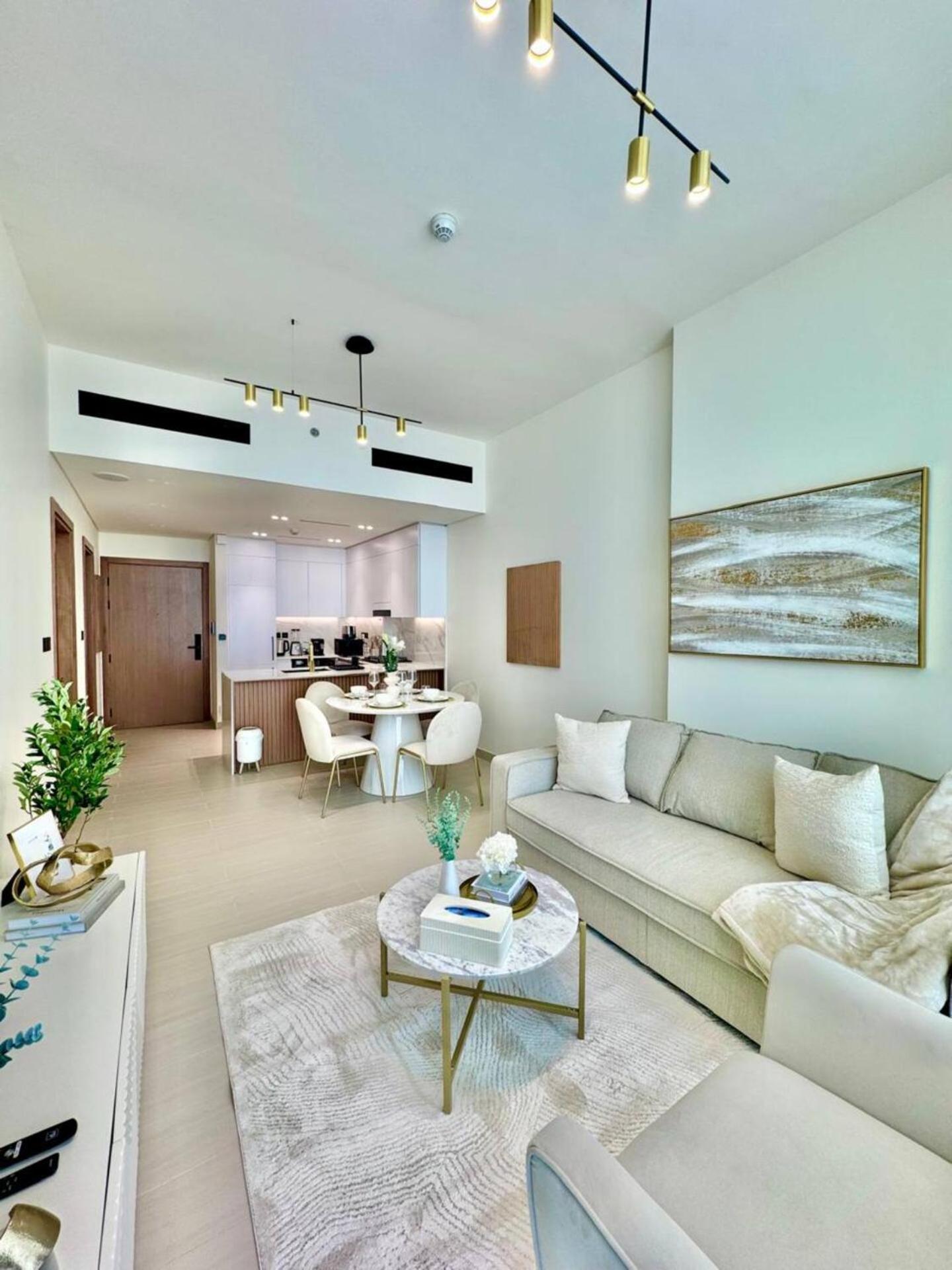 Apartment Elegant 1-bedroom In Jvc *